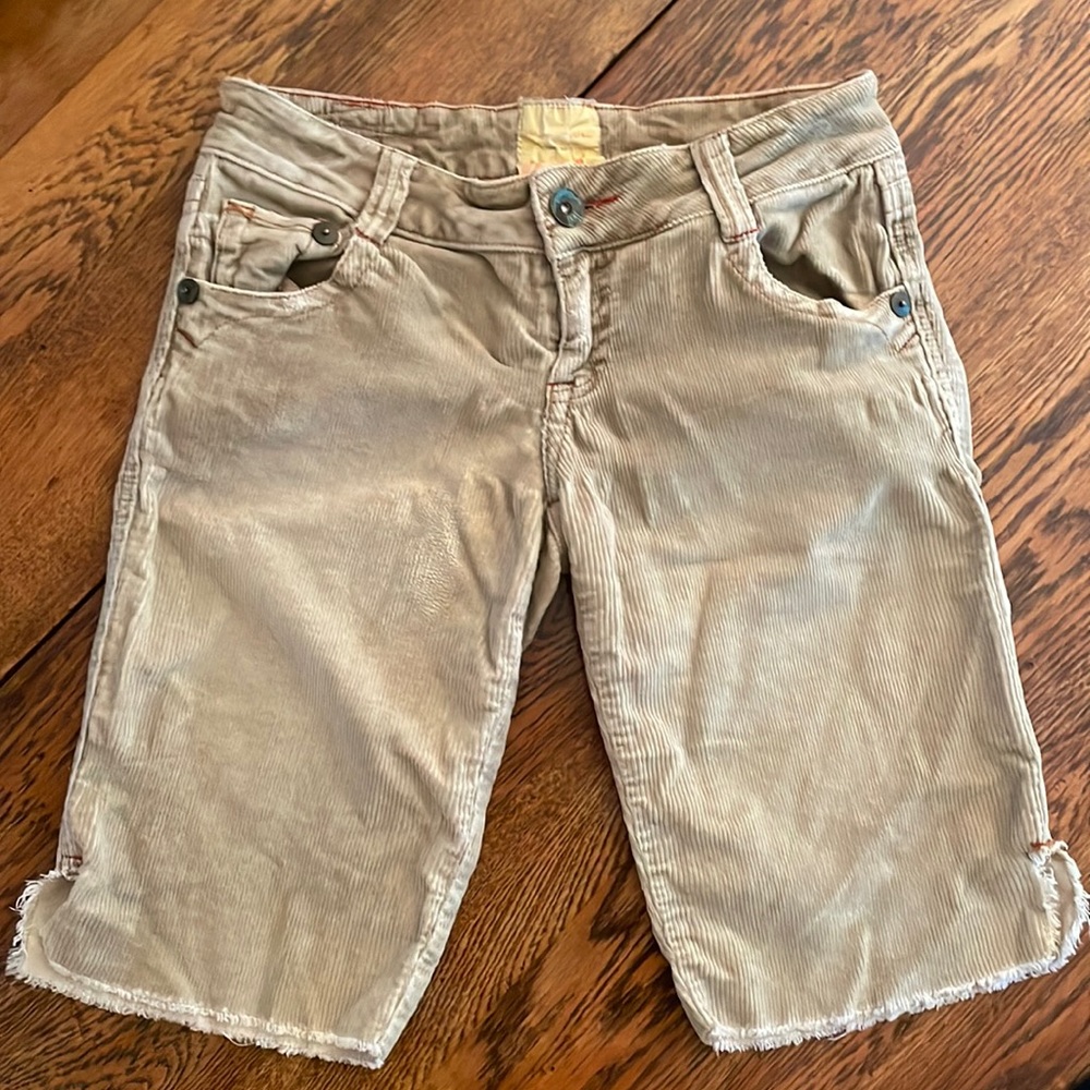 Marlow women’s corduroy walking shorts